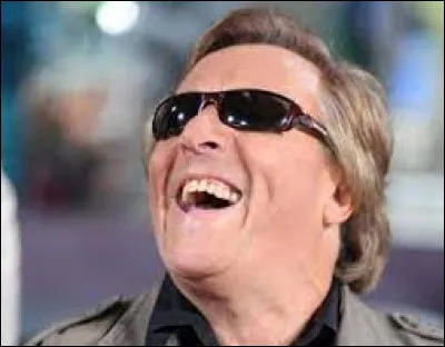 À quelle émission participe-t-il en 2022 ?