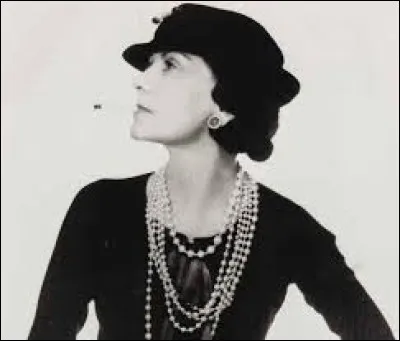 Coco Chanel a-t-elle dit : "Une femme sans parfum est une femme sans avenir" ?