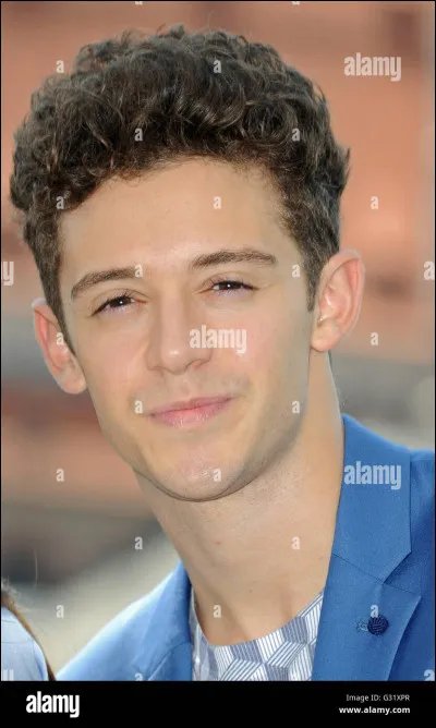 Qui joue son rôle ?