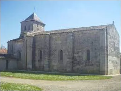 Voici l'église Sainte-Eugénie, à Sainte-Ouenne. Commune néo-aquitaine, dans l'arrondissemet de Parthenay, elle se situe dans le département ...