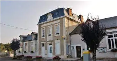 Commune de l'arrondissement de Bourges, au bord de la Loire, Saint-Léger-le-Petit se situe dans le département ...