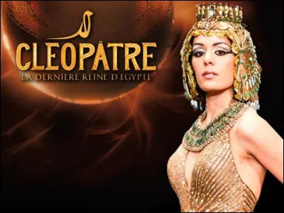 Qui est à l'origine de la comédie musicale "Cléopâtre" ?