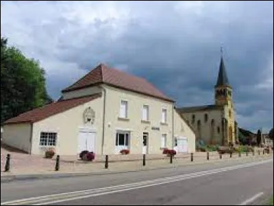 Village de Bourgogne-Franche-Comté, dans l'arrondissement de Charolles, Varenne-Saint-Germain se situe dans le département ...
