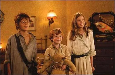 Quelle race de chien est Nana, la 'nounou' des enfants Darling dans 'Peter Pan' (2003) ?