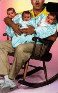 Quel acteur se retrouve avec 'Trois bbs sur les bras' dans un film de 1958 ?