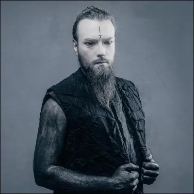 Le signe astrologique de Niklas Kahl est...