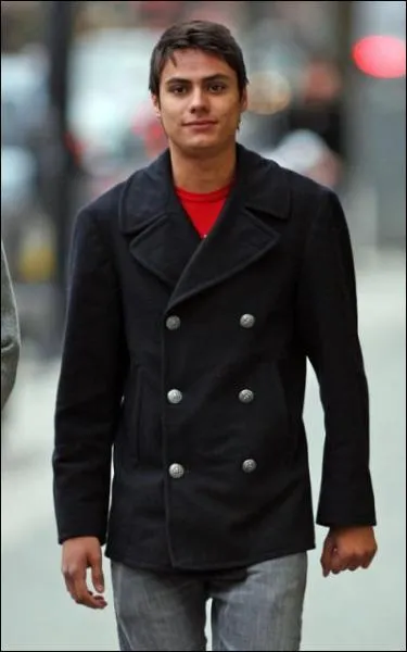 Comment se nomme cet acteur ?