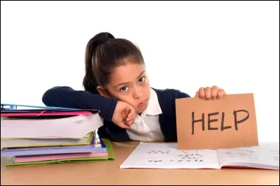 Tu arrives en classe ! La prof de SVT vous demande de lui donner la dissertation que vous deviez faire pour aujourd'hui ! L'as-tu faite ?