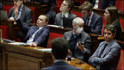 Quel est le ministre qui a porté la réforme des retraites ?