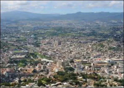 Tegucigalpa est la capitale du Honduras.