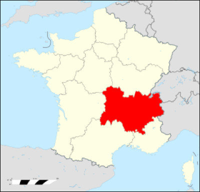 La région abrite les montagnes des Alpes, les volcans de l'Auvergne et les vallées verdoyantes du Rhône. Quelle est-elle ?