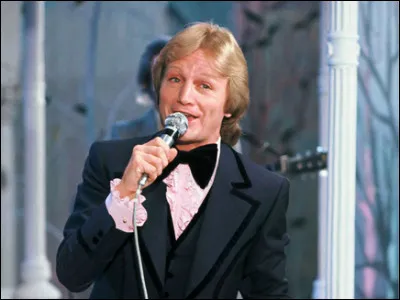 À quel âge est mort Claude François ?