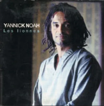 "Les Lionnes" : À quoi Yannick Noah compare-t-il les lionnes ?