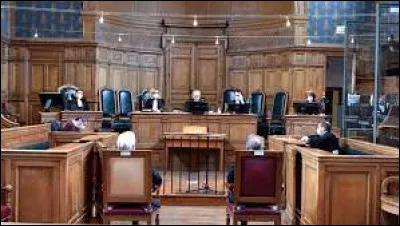 Vie quotidienne : Devant quel tribunal serez-vous traduit si vous êtes poursuivi pour escroquerie ?