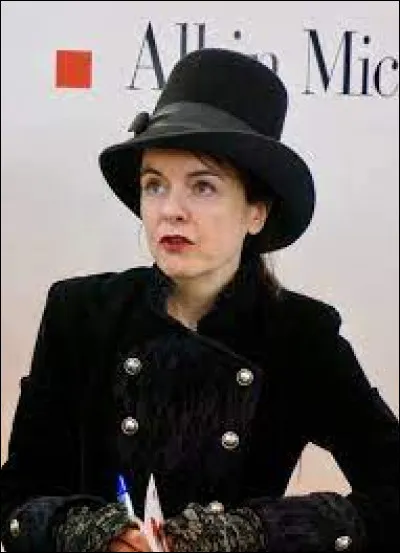 Littérature : Dans quel pays l'écrivaine Amélie Nothomb a-t-elle passé une partie de son enfance ?