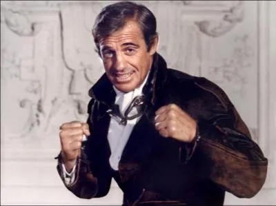 Quel est le film avec Belmondo dont le titre rpte deux fois le nom d'une carte  jouer ?