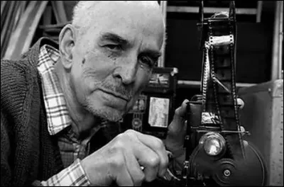 Qui est ce cinéaste suédois, réalisateur du film ''Les Fraises sauvages'' ?