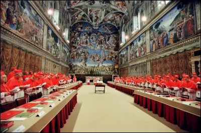 Politique et société : De quelle couleur est la fumée qui sort de la chapelle Sixtine lorsqu'un pape est élu lors d'un conclave ?