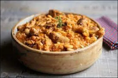 Vie quotidienne : Lequel de ces ingrédients n'entre pas dans la recette du traditionnel cassoulet toulousain ?