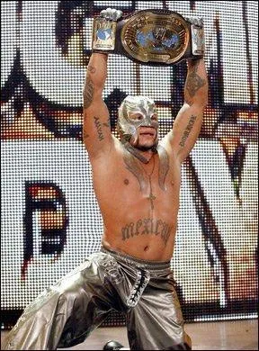 Rey mysterio est de quelle origine ?