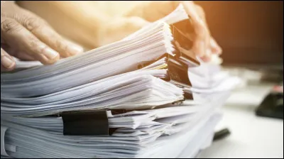 La minute est un document authentique qui doit être conservé par qui ?