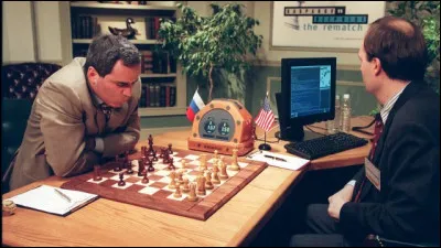 Sports et loisirs : Quel champion d'échecs a joué deux parties d'échecs contre un supercalculateur IBM américain appelé Deep Blue ?