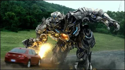 C'est un Decepticon. Il est l'un des antagonistes du 4e film : "L'Âge de l'extinction".