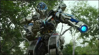 C'est un Autobot spécialisé dans l'infiltration et l'espionnage. Il possède la capacité de se rendre invisible et de créer des illusions. Il apparaît pour la première fois dans le film "Rise of the Beasts". Quel est son nom ?