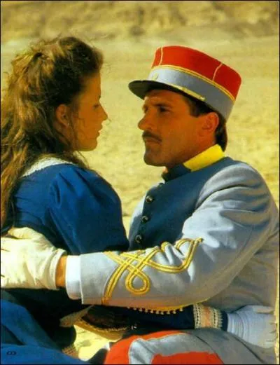 Quelle est la dure du film Fort Saganne environ ?