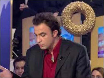 Médias et divertissements : Qui animait l'émission ''Union Libre'' dans laquelle Nikos Aliagas a commencé ?