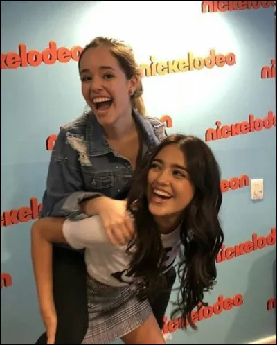 À quoi ressemble le casque de musique de Kally dans la saison 1 ?