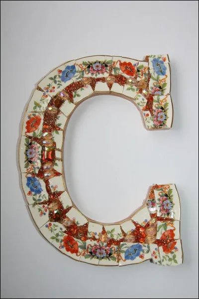 Cassandre : Ceux-qui regardent cette série télévisée connaissent tous la commissaire Cassandre. Mais quel est son prénom ?