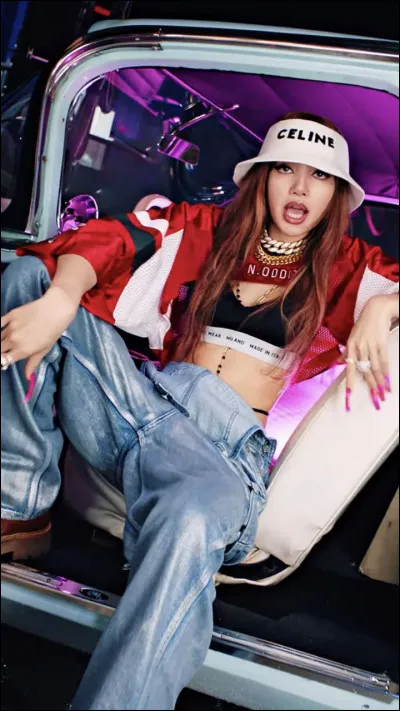 Quel membre de Blackpink chante en premier ?