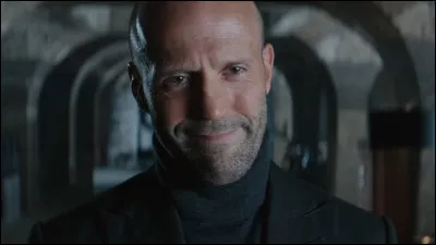Interprété par Jason Statham, c'est un personnage antihéros de la franchise ''Fast and Furious''. Il est introduit comme l'antagoniste principal dans "Fast & Furious 6" avant de rejoindre progressivement l'équipe de Dominic Toretto. Qui est-il ?
