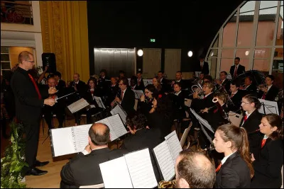 Dans l'école phalanstérienne, le sociantisme était la période qui précédait...