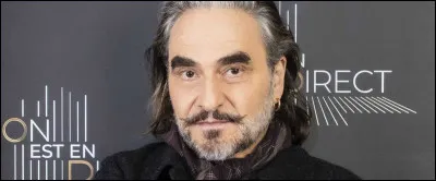 Stephan Eicher : auteur-compositeur-interprète au répertoire francophone, célèbre pour ses chansons comme "Déjeuner en paix", "Pas d'ami comme toi" et "Des hauts des bas".