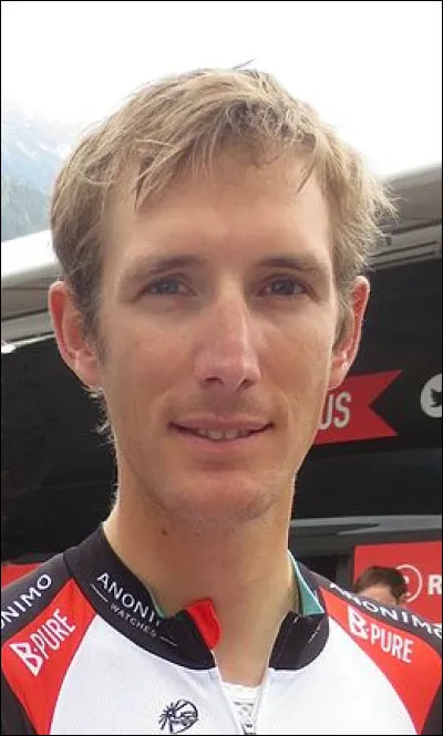 Andy Schleck : coureur cycliste vainqueur de Liège-Bastogne-Liège en 2009 et du Tour de France en 2010 et ayant mis terme à sa carrière en 2014.