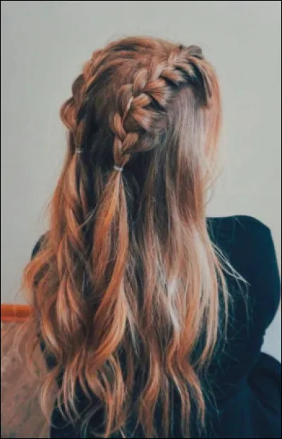 Ensuite, de quelle couleur sont tes cheveux ?