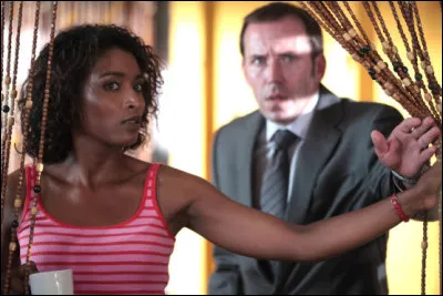 Dans quel pays est tournée la série télévisée "Meurtres au Paradis" ?