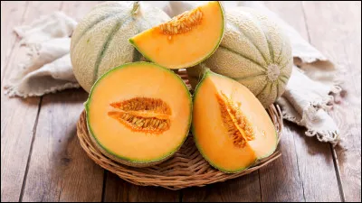 Lors de quels mois le melon est-il produit ?