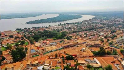 De quel pays Bakou est-elle la capitale ?