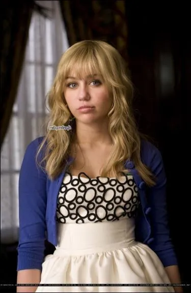 Hannah Montana chante :