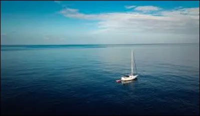Quel navigateur a été le premier à effectuer un tour du monde en bateau ?