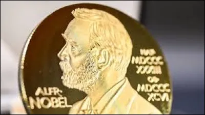 Qui a été la première femme à avoir remporté un prix Nobel ?