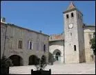 Surnomme la 'Tolde du Quercy' c'est une bastide fonde en 1241 par le comte de Toulouse. Perche sur un promontoire. Belles demeures et le Jardin du Plerin (jeu de l'oie grandeur nature).