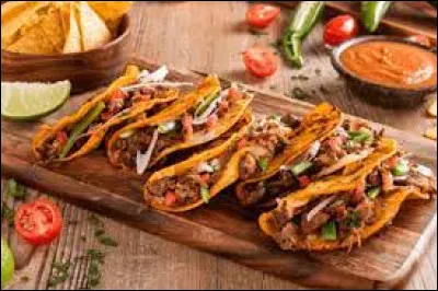 On change de continent. À votre arrivée, on vous sert des tacos, des enchiladas, du guacamole ainsi que du mole. Vous êtes...