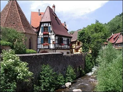 Cette rivière, longue de 24 km, formée de plusieurs ruisseaux dans le val d'Orbey, coule vers l'est à travers la vallée de Kaysersberg ; elle rejoint la Fecht dans la plaine d'Alsace au nord de Colmar :