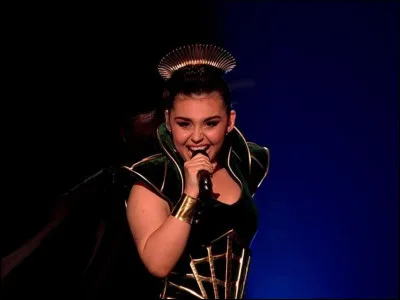 Qui est cette chanteuse ?