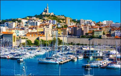 Dans quel pays se trouve la ville de Marseille ?
