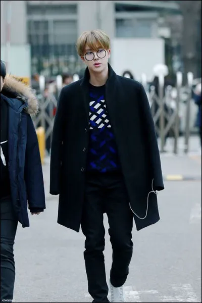 Mise en situation : Tu marches dans la rue et tu vois un enfant se faire brutaliser. Que fais-tu ?